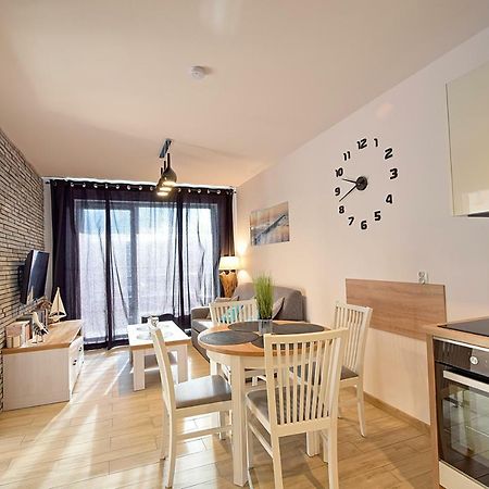 Apartament Oliwka Z Prywatnym Miejscem Postojowym Kołobrzeg Buitenkant foto
