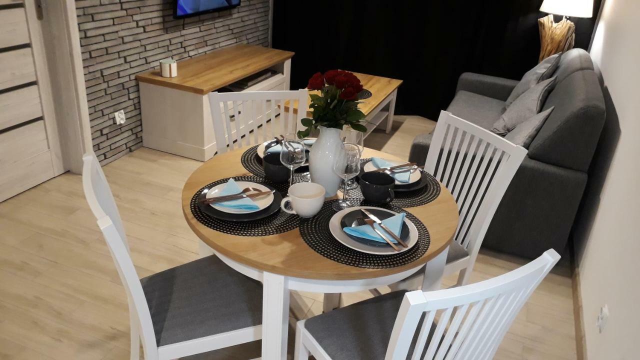 Apartament Oliwka Z Prywatnym Miejscem Postojowym Kołobrzeg Buitenkant foto